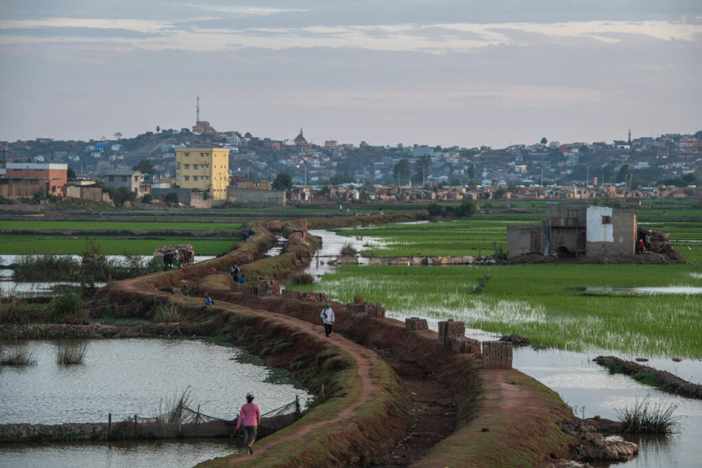 j1 Antananarive